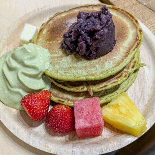 抹茶ホイップと抹茶パンケーキ